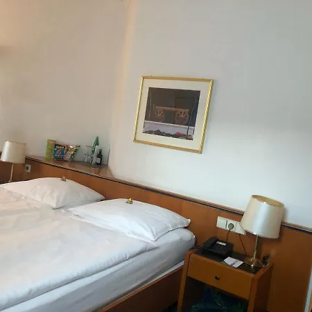 Gasthof Arkadenhof 2*
